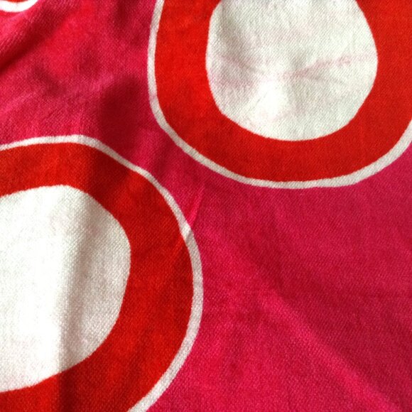 2 Ikea Hedda Cirkel Pillow Cushion Covers Red Velvet White Circles Home Decor - Picture 4 of 6